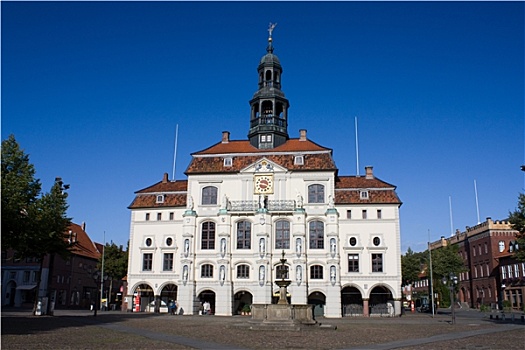 市政厅,吕讷堡