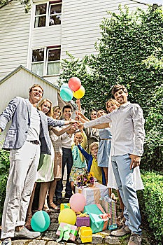头像,三代同堂,拿着,向上,生日,气球,花园