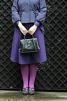 年轻,女人,机智,紫色,蓝色,装束,拿着,黑色,手包