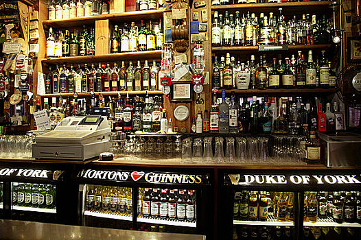 北爱尔兰,贝尔法斯特,内景,瓶子,排列,酒吧,约克公爵