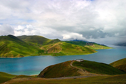 西藏风光羊卓雍湖