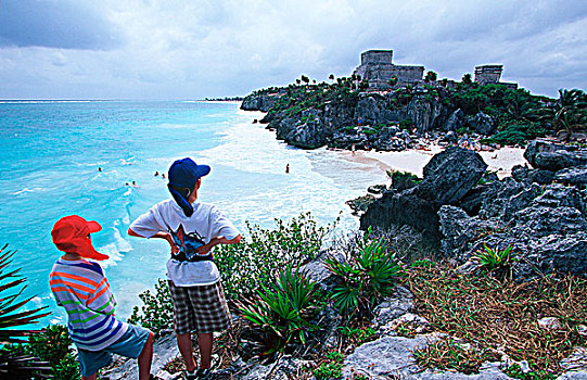 墨西哥,尤卡坦半岛,男孩,远景,俯瞰,海洋