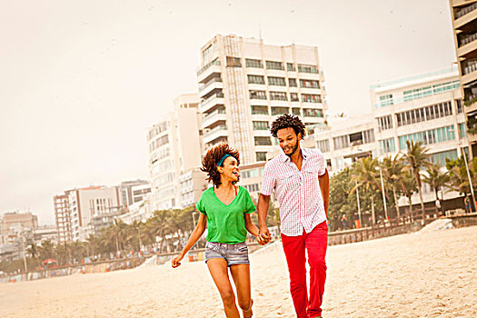 情侣,享受,海滩,里约热内卢,巴西