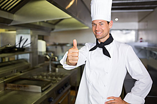 微笑,男厨师,手势,竖大拇指,厨房