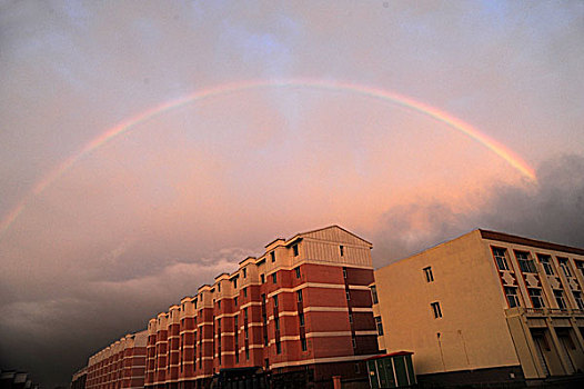 彩虹,晚霞,民居,楼房,天气,气象,建筑