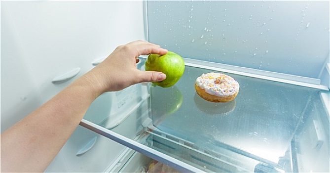手,苹果,甜甜圈,卧,电冰箱