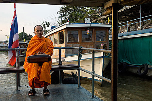 僧侣,渡轮,旅行,苏梅岛,岛屿,卧,英里,北方,曼谷,许多,思考,城市,泰国,一月,2007年
