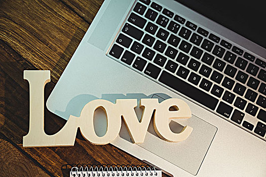 俯视,爱情,文字,笔记本电脑,书桌,办公室