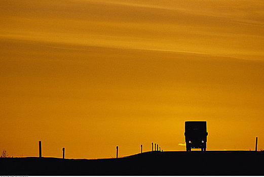 卡车,途中,日落,泛加高速公路,艾伯塔省,加拿大