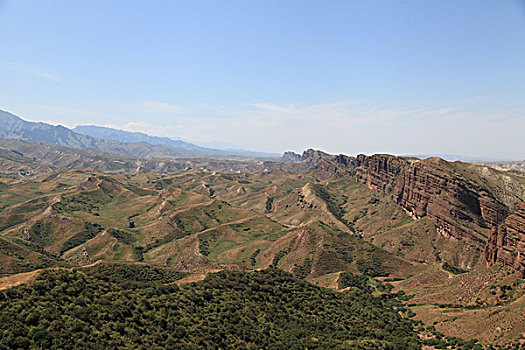 江山如画,天山红层