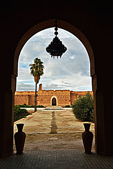萨尔瓦多巴迪宫殿,庭院,从,内部的,拱门,麦地那,马拉喀什,摩,非洲
