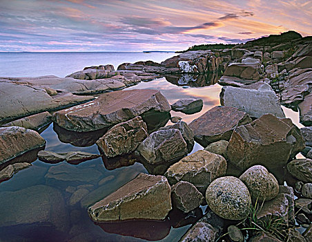 红岩,乔治亚湾,休伦湖,安大略省,加拿大