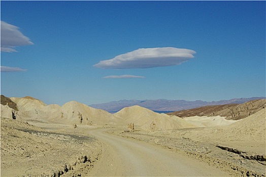 沙漠公路,漂亮,云,蓝天,死亡谷国家公园