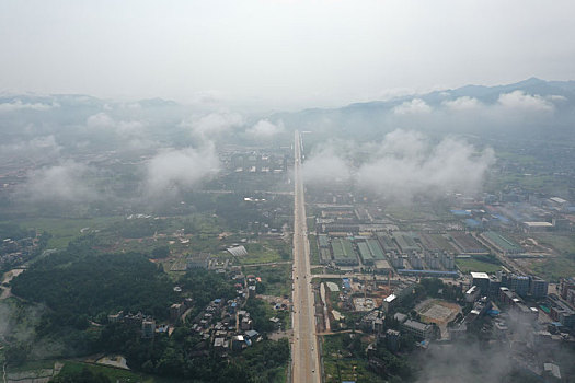 湖南蓝山,台风过后云雾美