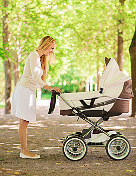 家庭,孩子,亲子,概念,高兴,母亲,婴儿车,公园