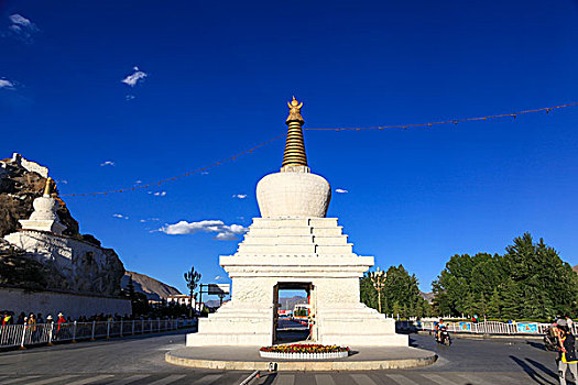 白塔,西藏