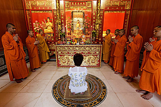 佛教,典礼,祈祷,僧侣,跪着,女人,寺院,中国人,佛教寺庙,唐人街,曼谷,泰国,亚洲