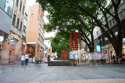 阴天的羊城广州中山路北京路步行街附近建筑