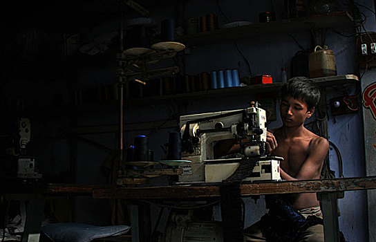 孩子,15岁,工作,工厂,支持,努力,达卡,孟加拉,十二月,2007年