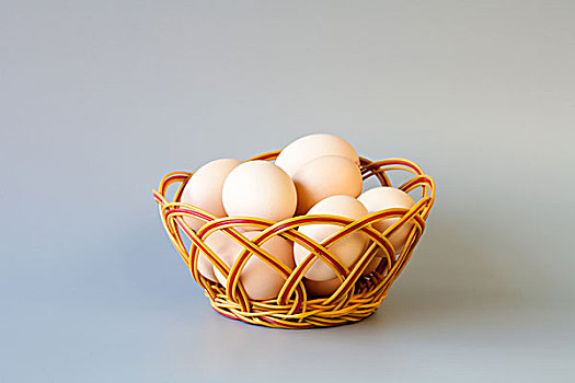 鸡蛋,一篮,若干