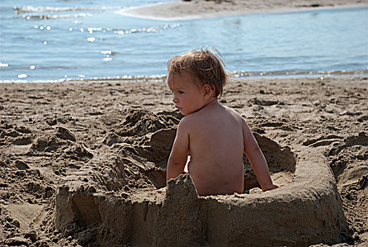 幼儿,坐,沙子