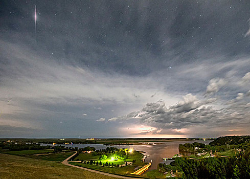 雷暴,远景,卫星,灯,太阳能电池板,上方,乡村,内布拉斯加州,美国
