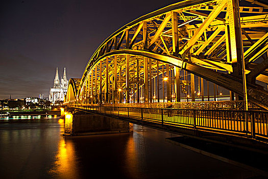 光亮,霍恩佐伦大桥,上方,莱茵河,科隆大教堂,科隆,莱茵兰,北莱茵-威斯特伐利亚,德国,欧洲