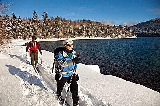 越野滑雪,麦克唐纳湖,冰川国家公园,蒙大拿