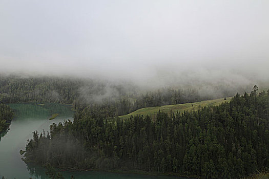 喀纳斯湖美景