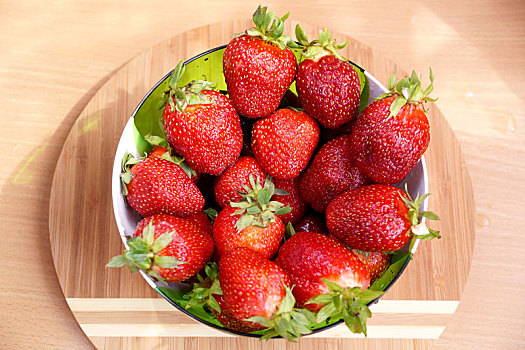 新鲜,草莓,透明,沙拉盘