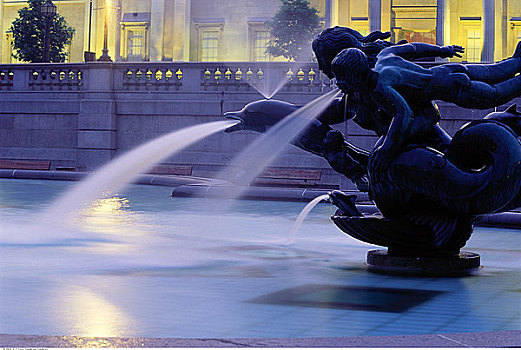 喷泉,特拉法尔加广场,伦敦,英格兰