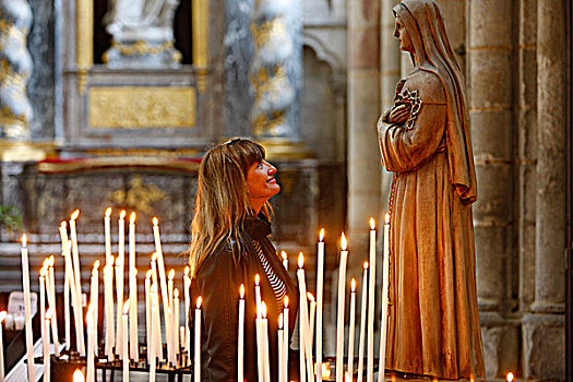 法国,亚眠,大教堂,女人,祈祷