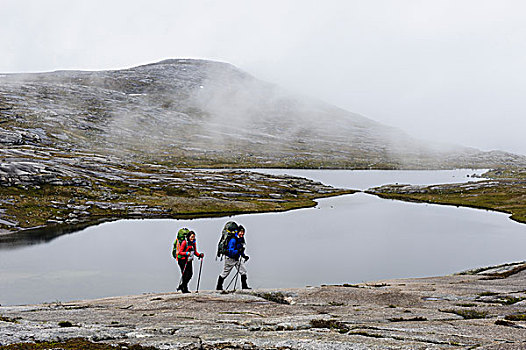 挪威,指导,背包旅行,平滑,擦亮,石头