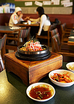 米饭,蔬菜,肉,石头,碗,韩国