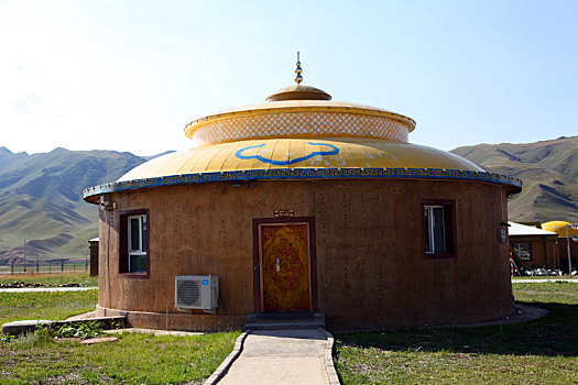 新疆和静,土尔扈特民俗村