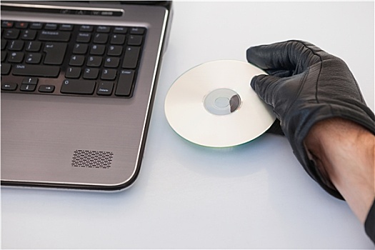盗取,黑客攻击,放,光盘存储,笔记本电脑