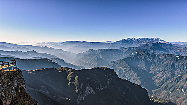 云南东川红土地