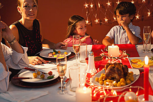 家庭,汇集,桌子,圣诞晚餐