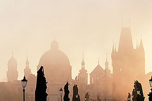 查理大桥,布拉格,黎明,雾状,早晨