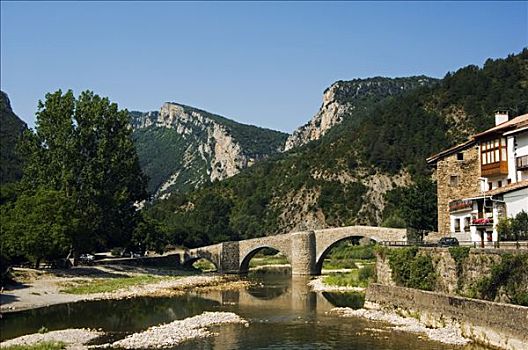罗马桥,上方,河,乡村,纳瓦拉,西班牙