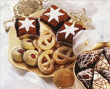 圣诞饼干,核仁巧克力饼,黄金,碗