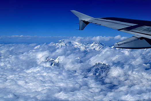 航拍喜马拉雅山