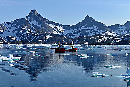 红色,货船,巡航,奥斯卡,安马沙利克岛,东方,格陵兰