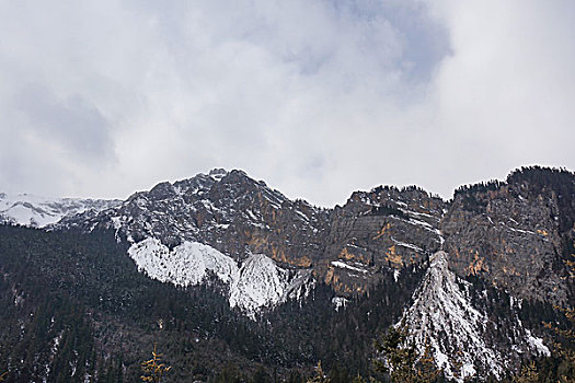 九寨沟的雪山