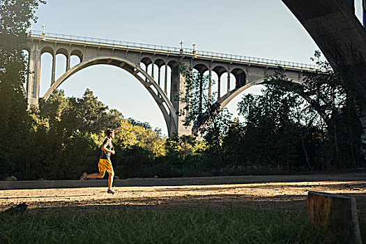 慢跑,跑,拱桥,背景,公园,帕萨迪纳,加利福尼亚,美国