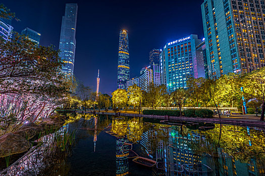 广州珠江新城花城汇广场夜景