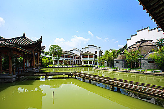 客栈,水池,建筑