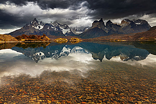 日出,托雷德裴恩国家公园,裴赫湖,山,巴塔哥尼亚,智利