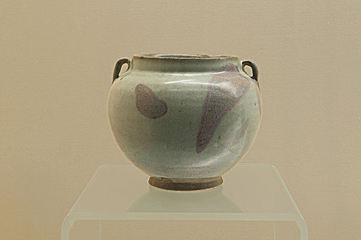 博物馆藏陶瓷,钧窑月白釉紫斑双系罐,元朝