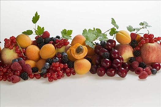 水果静物,有核水果,浆果,叶子